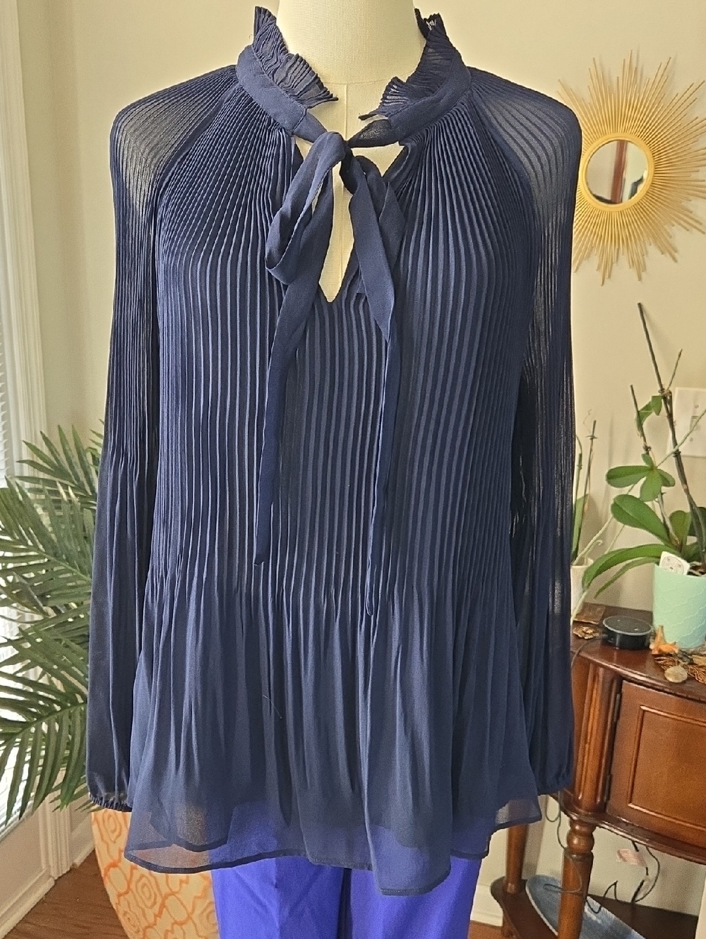 Gibson Navy Pleated Tie-Neck Long-Sleeve Blouse